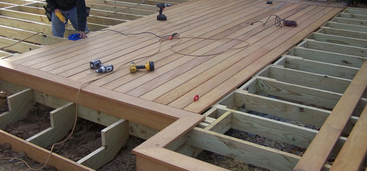 Wood Deck Builders in Cudahy, CA